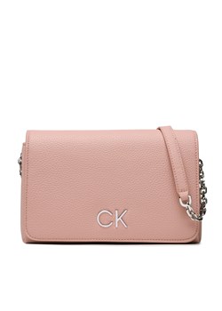 Torebka Calvin Klein Re-Lock Shoulder Bag W/Flap K60K610455 TQP ze sklepu eobuwie.pl w kategorii Listonoszki - zdjęcie 158894189