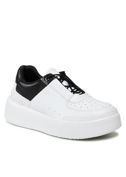 Sneakersy QUAZI WSQ2101-06 White ze sklepu eobuwie.pl w kategorii Buty sportowe damskie - zdjęcie 158916718