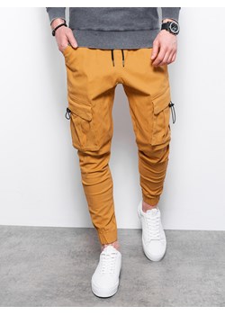 Spodnie męskie joggery - musztardowe V13 P1026 ze sklepu ombre w kategorii Spodnie męskie - zdjęcie 159006518
