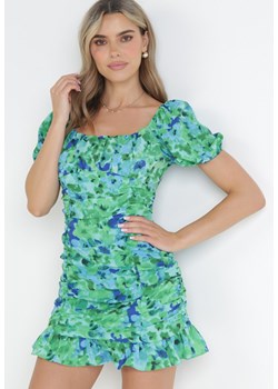Zielona Marszczona Sukienka Mini z Falbanką i Głębokim Dekoltem Gaddi ze sklepu Born2be Odzież w kategorii Sukienki - zdjęcie 159007949