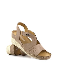 Sandały damskie na koturnie - Helios Komfort 108, beżowe ze sklepu ulubioneobuwie w kategorii Sandały damskie - zdjęcie 159018738