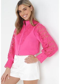 Różowa Koszula ze Stójką i Koronkowymi Rękawami Eremia ze sklepu Born2be Odzież w kategorii Koszule damskie - zdjęcie 159067907