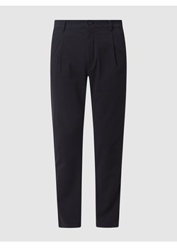 Spodnie o luźnym kroju z zakładkami w pasie i dodatkiem streczu model ‘Lead’ ze sklepu Peek&Cloppenburg  w kategorii Spodnie męskie - zdjęcie 159072417