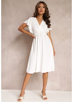 Biała Rozkloszowana Sukienka z Paskiem i Kopertowym Dekoltem Brinea ze sklepu Renee odzież w kategorii Sukienki - zdjęcie 159100895