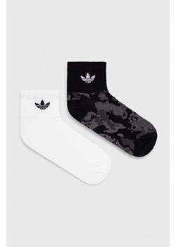 adidas Originals skarpetki kolor czarny ze sklepu ANSWEAR.com w kategorii Skarpetki damskie - zdjęcie 159131086