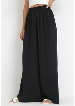 Czarne Szerokie Spodnie z Gumką w Talii Bohdi ze sklepu Born2be Odzież w kategorii Spodnie damskie - zdjęcie 159171928