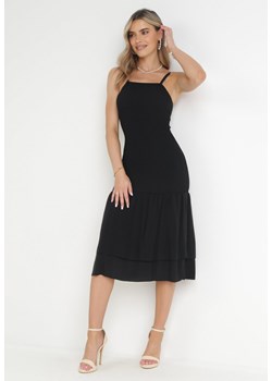 Czarna Wiskozowa Sukienka Midi o Dopasowanym Fasonie Ilynn ze sklepu Born2be Odzież w kategorii Sukienki - zdjęcie 159218536