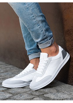 Casualowe męskie buty sneakersy OLDSCHOOL – białe V3 OM-FOCS-0104 ze sklepu ombre w kategorii Trampki męskie - zdjęcie 159247289
