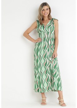 Zielona Wzorzysta Sukienka Maxi z Gumkami w Talii i Kopertowym Dekoltem z Wiskozy Cartier ze sklepu Born2be Odzież w kategorii Sukienki - zdjęcie 160050365