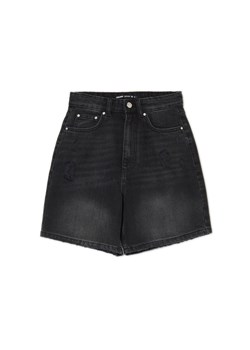 Cropp - Czarne jeansowe bermudy - czarny ze sklepu Cropp w kategorii Szorty - zdjęcie 160284559