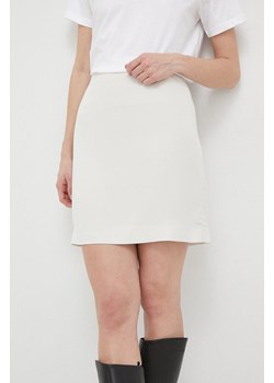 Calvin Klein spódnica kolor beżowy mini prosta ze sklepu ANSWEAR.com w kategorii Spódnice - zdjęcie 160334869