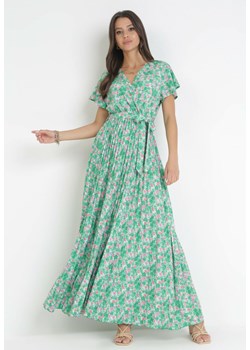 Zielona Sukienka Maxi z Plisowanym Dołem i Gumką w Pasie Maal ze sklepu Born2be Odzież w kategorii Sukienki - zdjęcie 160410258