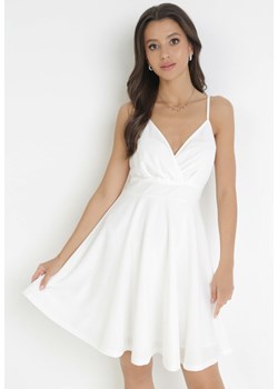 Biała Rozkloszowana Sukienka na Ramiączkach Reneris ze sklepu Born2be Odzież w kategorii Sukienki - zdjęcie 160410298