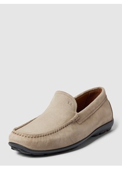 Mokasyny z ozdobnymi szwami model ‘EMILIO’ ze sklepu Peek&Cloppenburg  w kategorii Mokasyny męskie - zdjęcie 160491538
