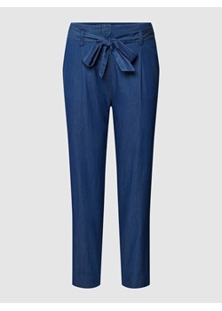 Spodnie materiałowe z wiązanym detalem model ‘Shea’ ze sklepu Peek&Cloppenburg  w kategorii Spodnie damskie - zdjęcie 160521608