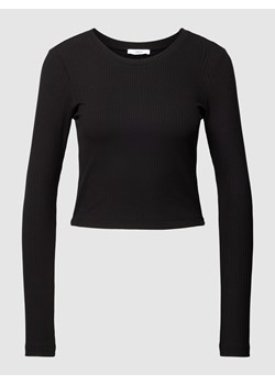 T-shirt krótki z okrągłym,prążkowanym dekoltem ze sklepu Peek&Cloppenburg  w kategorii Bluzki damskie - zdjęcie 160551949