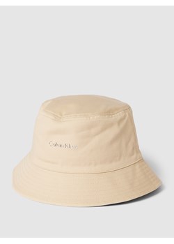Czapka typu bucket hat z detalem z logo ze sklepu Peek&Cloppenburg  w kategorii Kapelusze damskie - zdjęcie 160650839