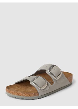 Sandały skórzane ze sprzączkami model ‘Arizona Big Buckle’ ze sklepu Peek&Cloppenburg  w kategorii Klapki damskie - zdjęcie 160699305