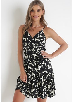 Czarna Wiskozowa Sukienka Mini na Ramiączkach z Gumką w Pasie Bloonits ze sklepu Born2be Odzież w kategorii Sukienki - zdjęcie 160802678
