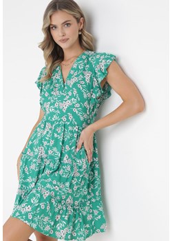 Zielona Sukienka Rozkloszowana z Falbankami Pillia ze sklepu Born2be Odzież w kategorii Sukienki - zdjęcie 160802708