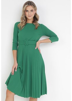 Zielona Sukienka Plisowana z Paskiem Gonge ze sklepu Born2be Odzież w kategorii Sukienki - zdjęcie 160907599