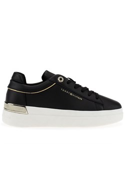 Buty Tommy Hilfiger Lux Metallic Cupsole FW0FW07030-BDS - czarne ze sklepu streetstyle24.pl w kategorii Trampki damskie - zdjęcie 160907895