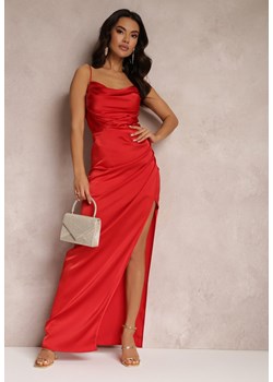 Czerwona Satynowa Sukienka z Marszczeniem i Rozcięciem na Dole Zhemah ze sklepu Renee odzież w kategorii Sukienki - zdjęcie 160968299