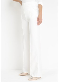 Białe Garniturowe Spodnie z Szerokimi Nogawkami i Gumką w Pasie Leilma ze sklepu Born2be Odzież w kategorii Spodnie damskie - zdjęcie 160972728
