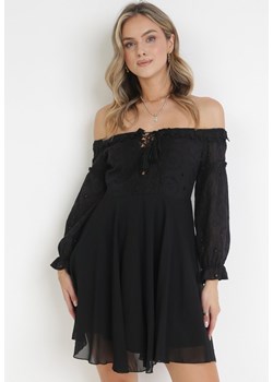 Czarna Sukienka Mini ze Sznurowaniem Ozdobiona Koronką Olymetina ze sklepu Born2be Odzież w kategorii Sukienki - zdjęcie 161042186