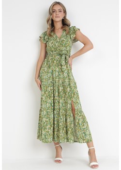 Zielona Rozkloszowana Sukienka Maxi z Wiskozy Cellen ze sklepu Born2be Odzież w kategorii Sukienki - zdjęcie 161042226
