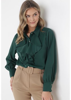 Zielona Koszula z Wiskozy i Ozdobnym Żabotem Zucco ze sklepu Born2be Odzież w kategorii Koszule damskie - zdjęcie 161042286