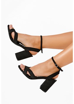 Czarne sandały na słupku Alestra ze sklepu Zapatos w kategorii Sandały damskie - zdjęcie 161187359