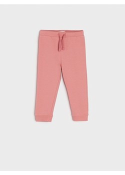 Sinsay - Spodnie dresowe jogger - różowy ze sklepu Sinsay w kategorii Spodnie i półśpiochy - zdjęcie 161212006