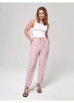 Sinsay - Spodnie z kieszeniami - różowy ze sklepu Sinsay w kategorii Spodnie damskie - zdjęcie 161212736