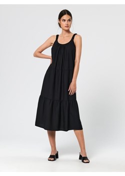 Sinsay - Sukienka midi na ramiączkach - czarny ze sklepu Sinsay w kategorii Sukienki - zdjęcie 161215006
