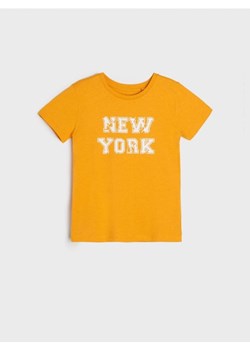 Sinsay - Koszulka z nadrukiem - żółty ze sklepu Sinsay w kategorii T-shirty chłopięce - zdjęcie 161215087