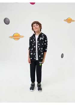 Sinsay - Spodnie dresowe jogger NASA - czarny ze sklepu Sinsay w kategorii Spodnie chłopięce - zdjęcie 161215227