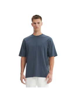 Cropp - Ciemnoszara koszulka comfort - szary ze sklepu Cropp w kategorii T-shirty męskie - zdjęcie 161280377