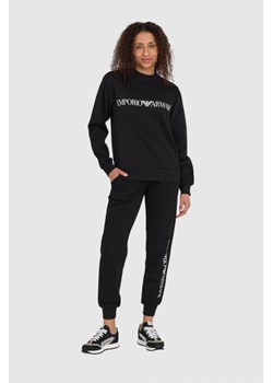 EMPORIO ARMANI - Czarne dresy damskie z białymi logotypami ze sklepu outfit.pl w kategorii Dresy damskie - zdjęcie 161290168