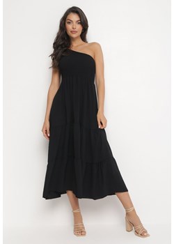 Czarna Maxi Sukienka Asymetryczna o Rozkloszowanym Kroju na Jedno Ramię Byrecl ze sklepu Born2be Odzież w kategorii Sukienki - zdjęcie 161354229