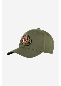 Fjallraven czapka z daszkiem Classic Badge Cap kolor zielony z aplikacją F86979.625-625 ze sklepu PRM w kategorii Czapki z daszkiem damskie - zdjęcie 161394268