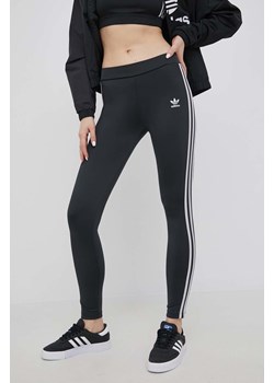 adidas Originals legginsy Adicolor HF7536 damskie kolor czarny z aplikacją HF7536-BLACK ze sklepu PRM w kategorii Spodnie damskie - zdjęcie 161395425