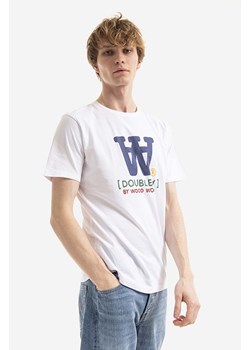 Wood Wood t-shirt bawełniany Ace Typo T-shirt kolor biały z nadrukiem 10285700.2222-WHITE ze sklepu PRM w kategorii T-shirty męskie - zdjęcie 161395586