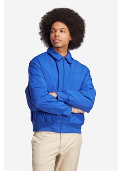 adidas Originals kurtka Premium Essentials Jacket męska kolor niebieski przejściowa HR2981-NIEBIESKI ze sklepu PRM w kategorii Kurtki męskie - zdjęcie 161395668