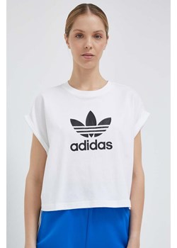 adidas Originals t-shirt bawełniany kolor biały IC5467-WHITE ze sklepu PRM w kategorii Bluzki damskie - zdjęcie 161395978