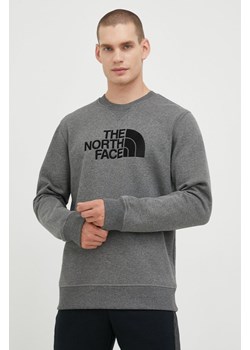 The North Face bluza męska kolor szary z aplikacją NF0A4SVRGVD1-GVD1 ze sklepu PRM w kategorii Bluzy męskie - zdjęcie 161398227