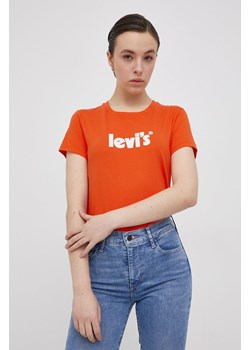 Levi's T-shirt bawełniany kolor pomarańczowy 17369.1758-Yellows/Or ze sklepu PRM w kategorii Bluzki damskie - zdjęcie 161401827