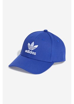 adidas Originals czapka z daszkiem bawełniana kolor niebieski wzorzysta IB9971-NIEBIESKI ze sklepu PRM w kategorii Czapki z daszkiem damskie - zdjęcie 161405289