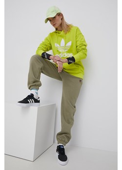 Bluza damska Adidas zielona w sportowym stylu z napisem krótka