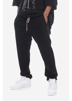 Rick Owens spodnie dresowe bawełniane kolor czarny gładkie DU01C6392.RIGET1.-CZARNY ze sklepu PRM w kategorii Spodnie męskie - zdjęcie 161407747